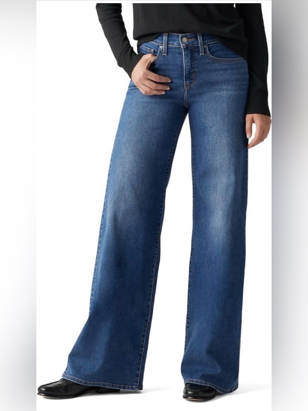 Levi 318 SHAPING
WIDE-LEG